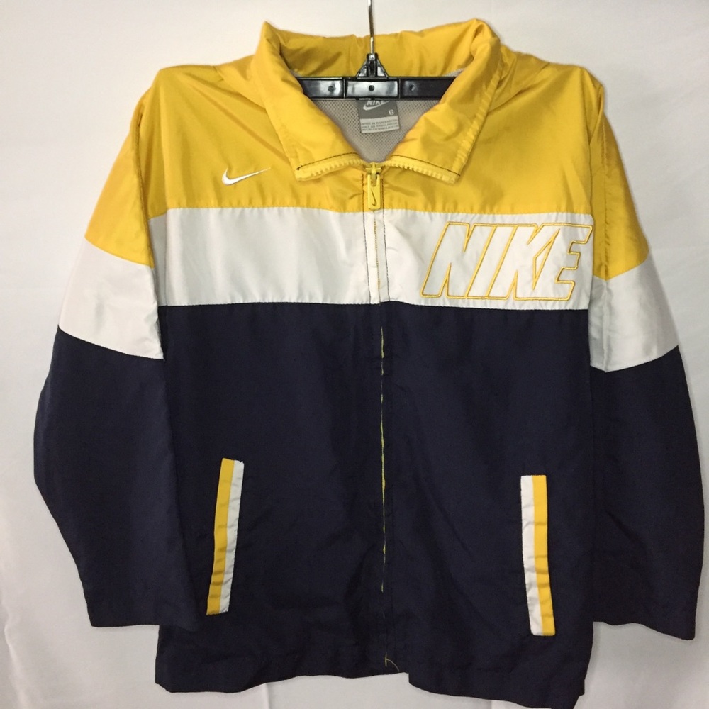Nike jacket kids size 6